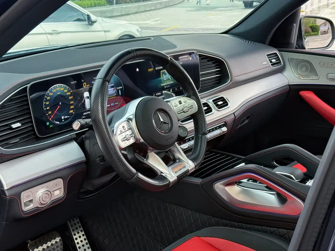 MERCEDES-BENZ GLE AMG