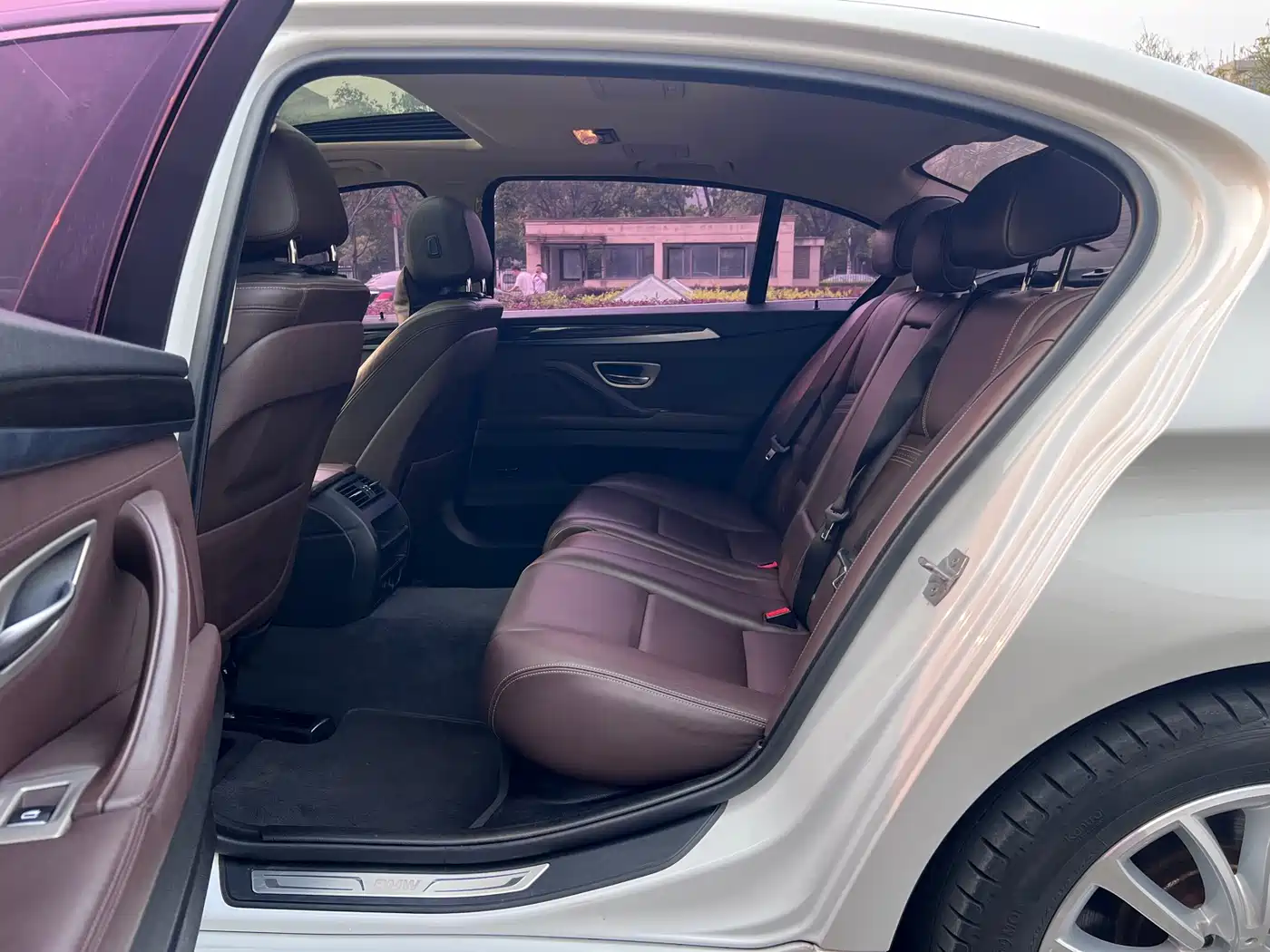BMW 5 Series 2017 525Li Luxury Design Package фото 11