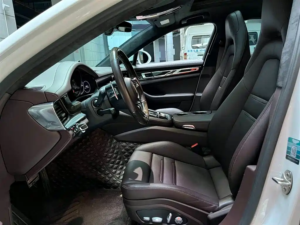 Porsche Panamera 2021 Panamera 4 Executive Long Wheelbase 2.9T фото 6