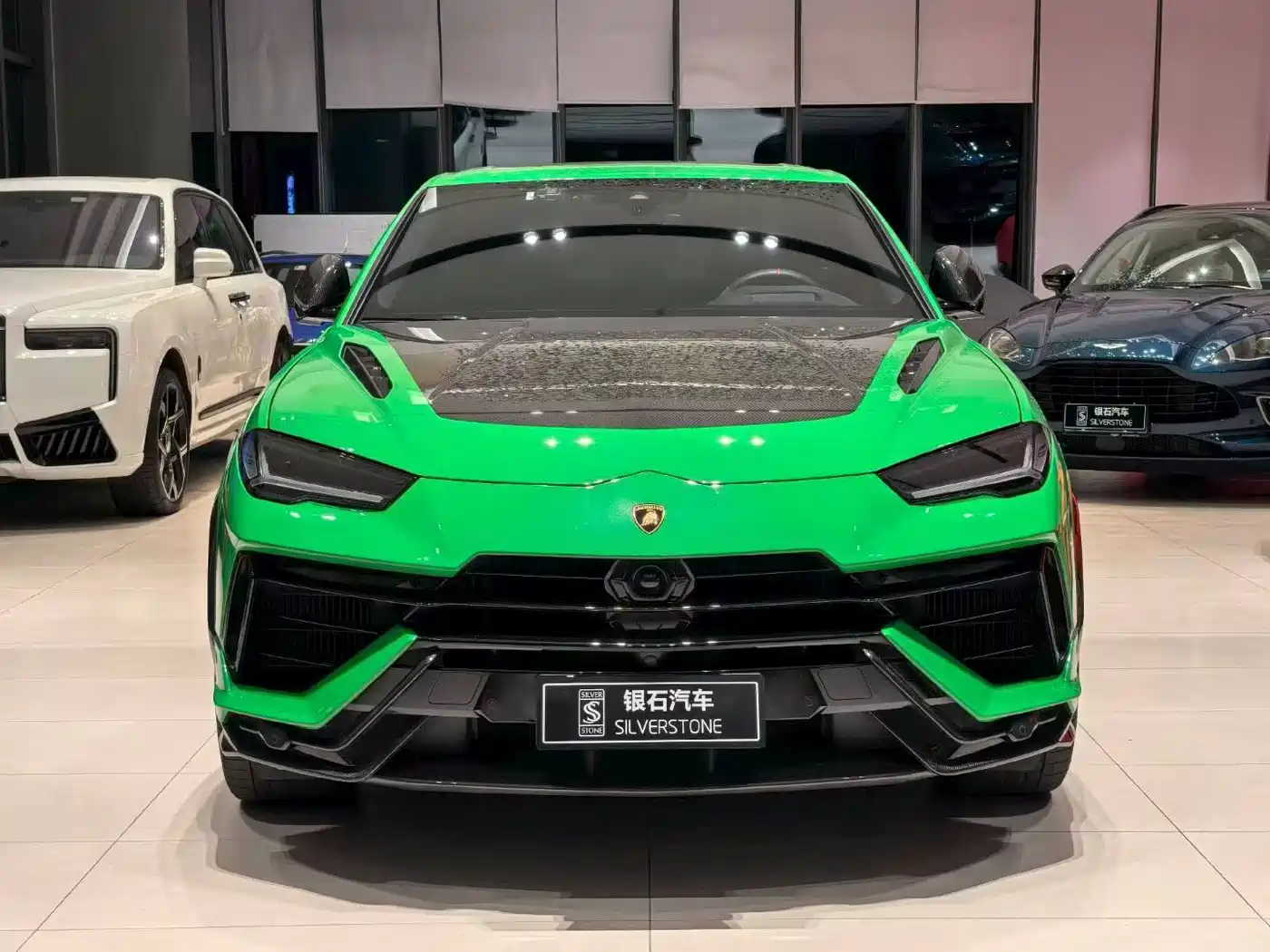 Lamborghini Urus 2022 4.0T V8 Performante фото 2