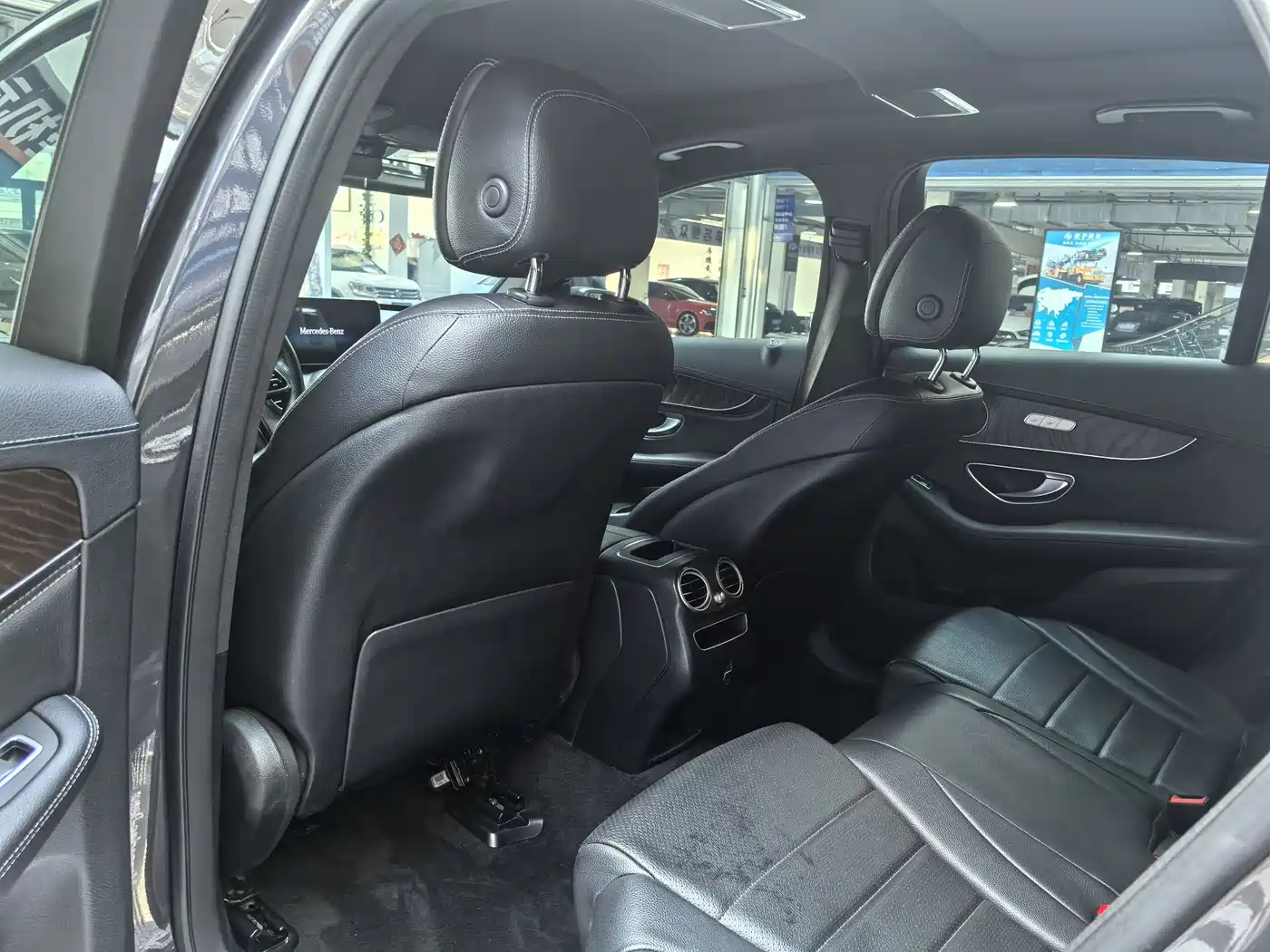 Mercedes-Benz GLC 2020 GLC 260 L 4MATIC Luxury фото 7