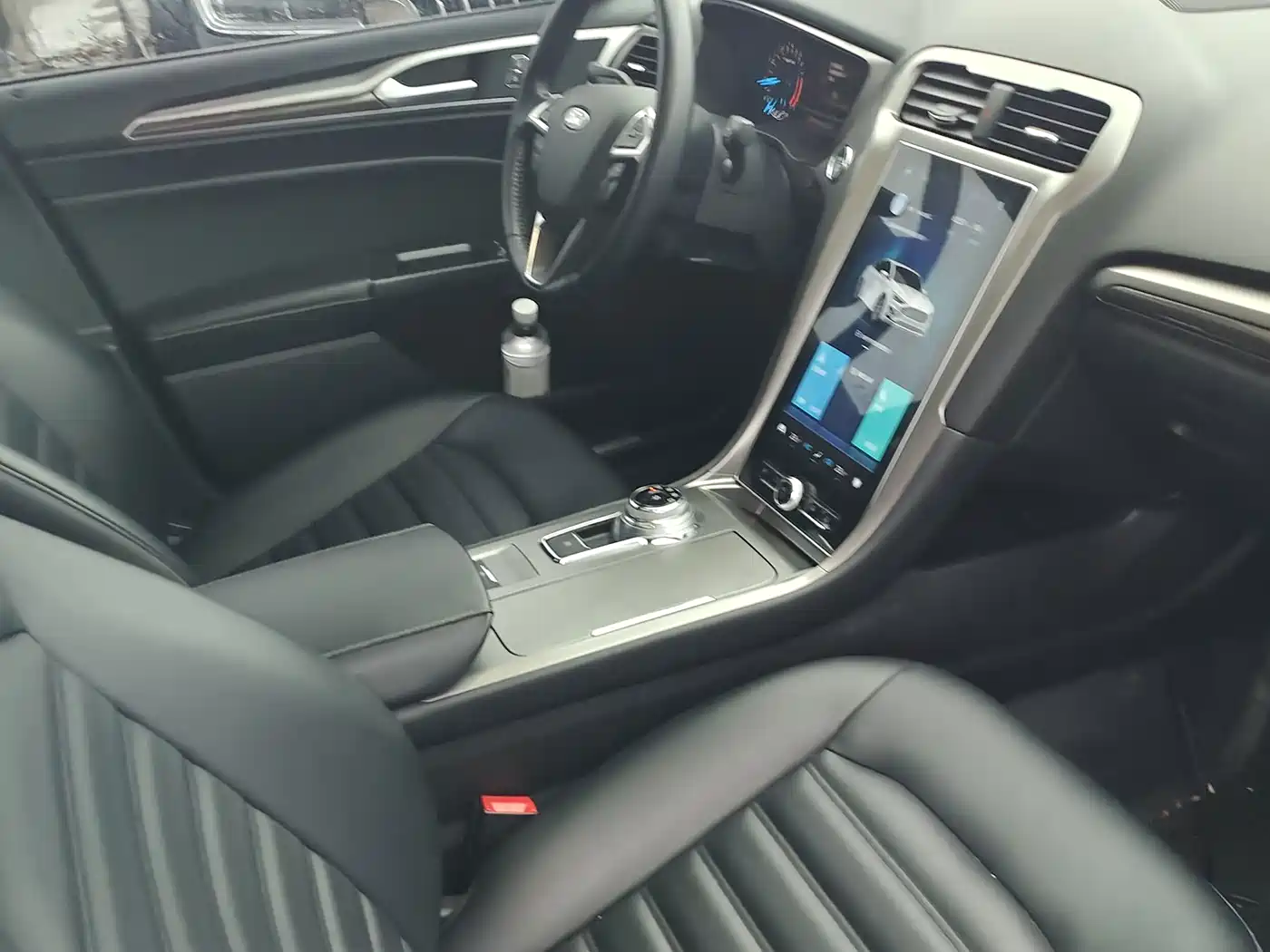 Фото 3 - Ford Mondeo