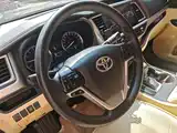 Фото 3 - Toyota Highlander