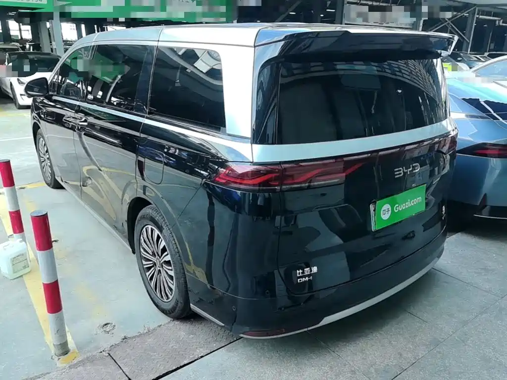 BYD Xia 2025 2025 DM-i 1.5T 180km Surpass Edition