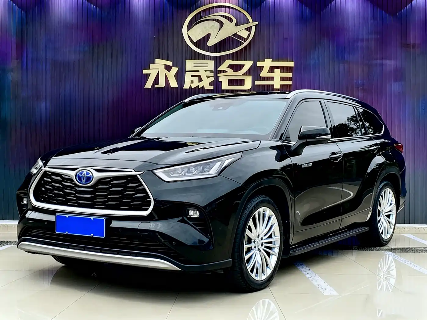 Toyota Highlander 2022 Model Dual Engine 2.5L 4WD Premium Edition 7-Seater