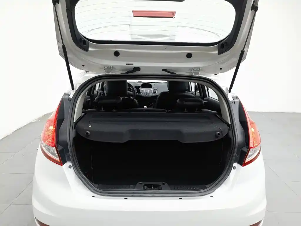 Photo 16 - Ford Fiesta