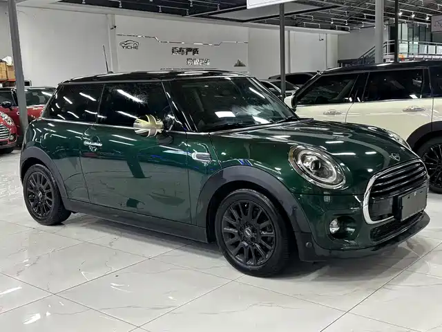 MINI 2019 Model 1.5T COOPER Classic — фото 3