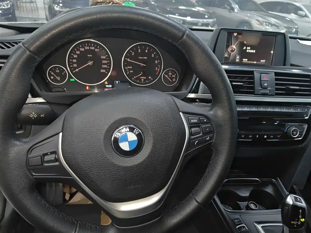 BMW 3 Series 2017 320Li Fashion фото 7