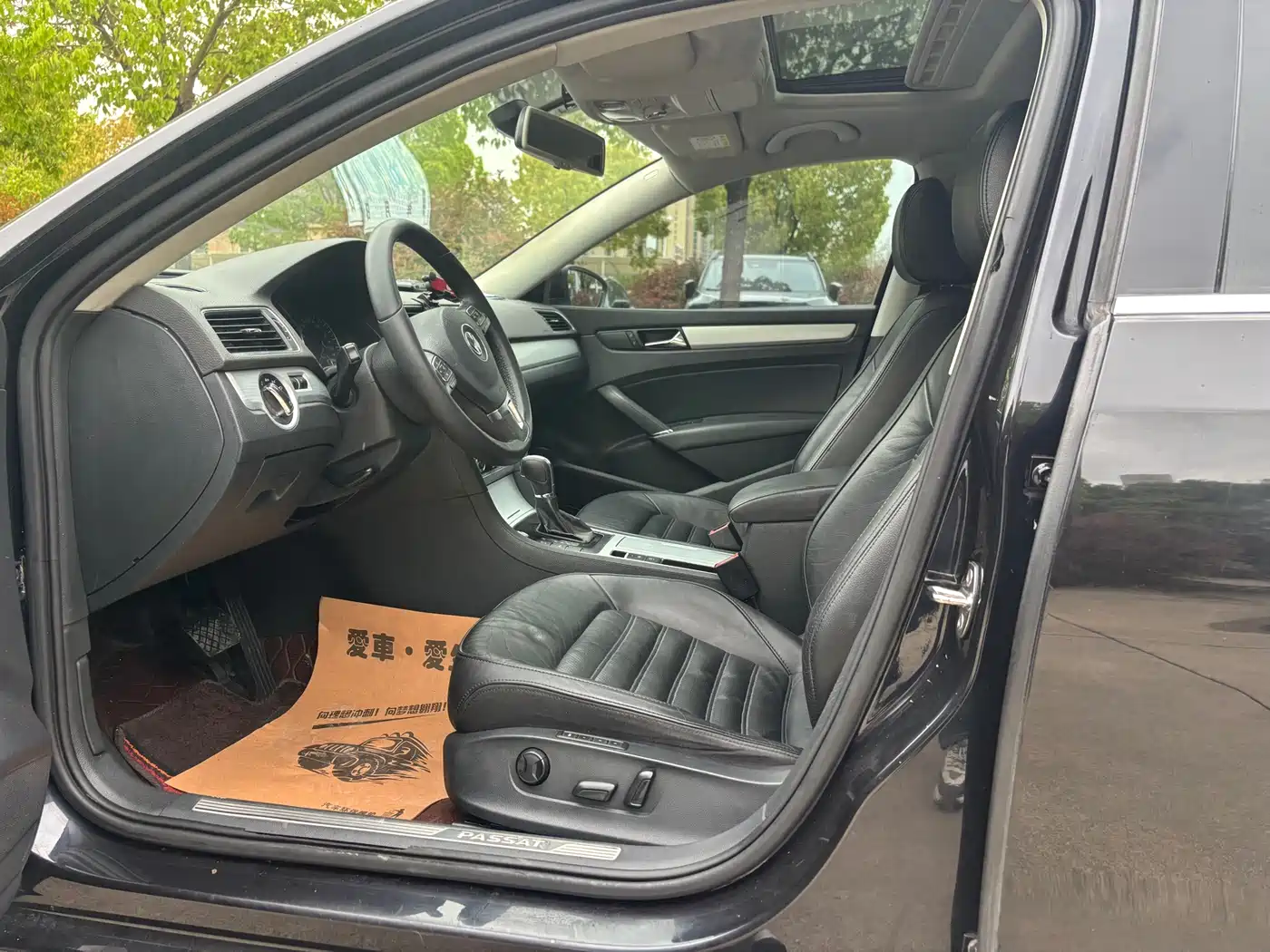 Volkswagen Passat 2015 1.8TSI DSG Prestige Edition фото 14