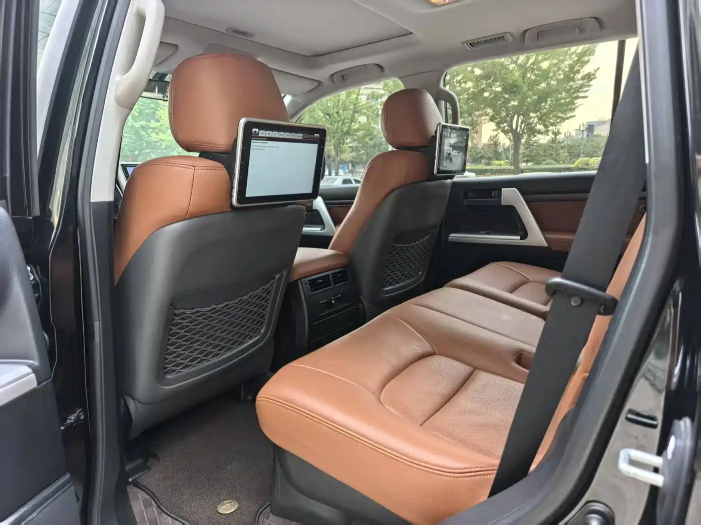 Toyota Land Cruiser (Import) 2019