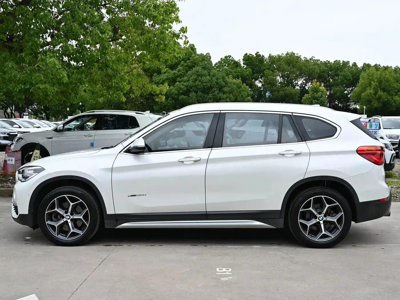 Фото 2 - BMW X1