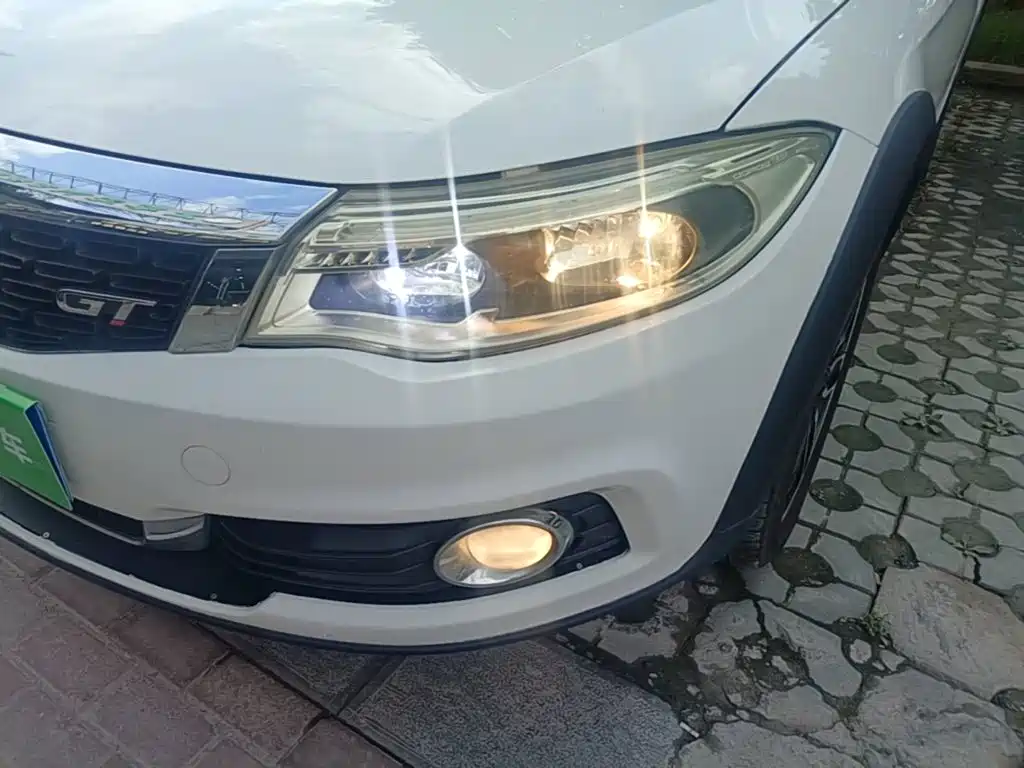 Qoros 3 2017 2017 GT 1.6T Automatic Delight Model