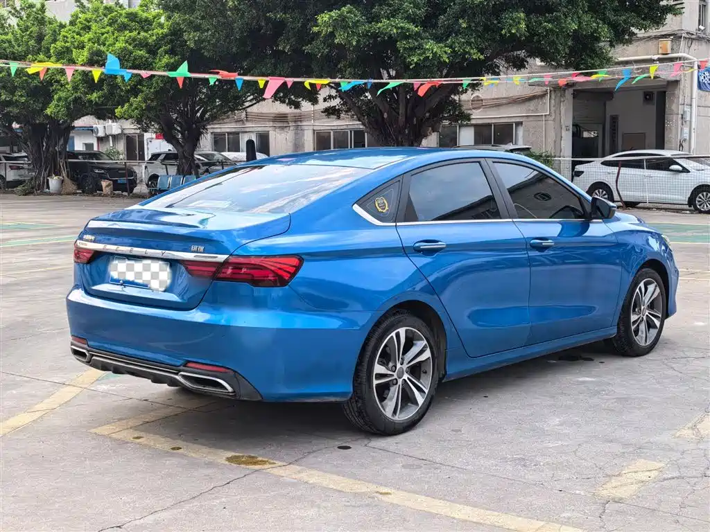 Фото 16 - Geely Binrui