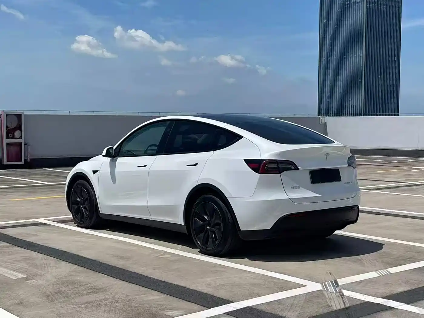 Фото 5 - Tesla Model Y