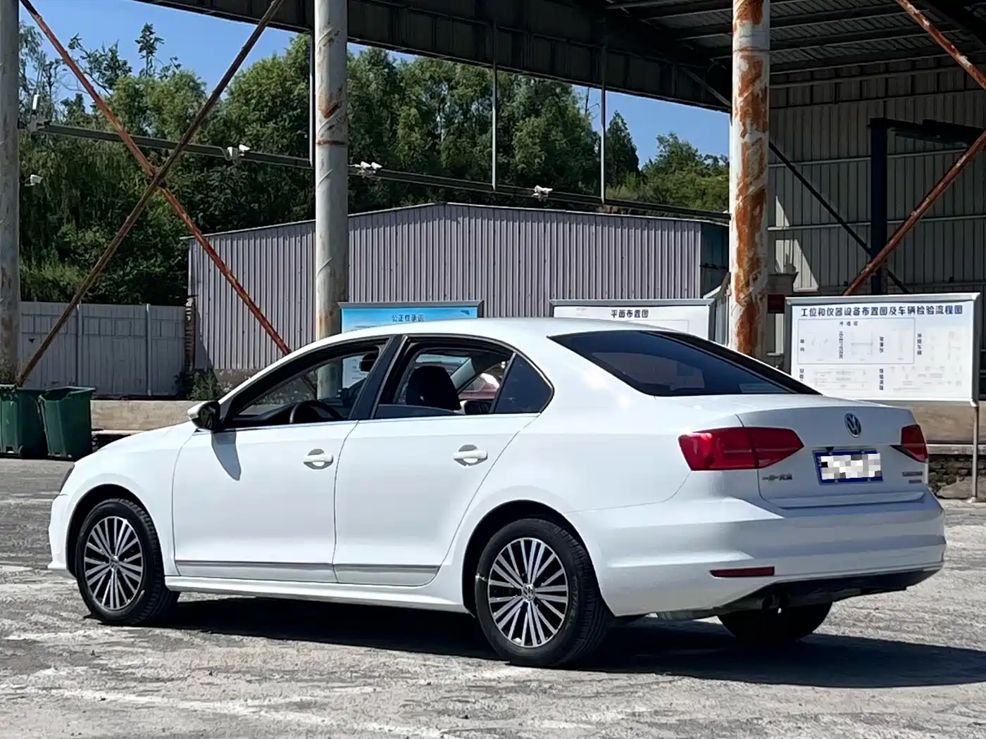 Фото 6 - Volkswagen Sagitar