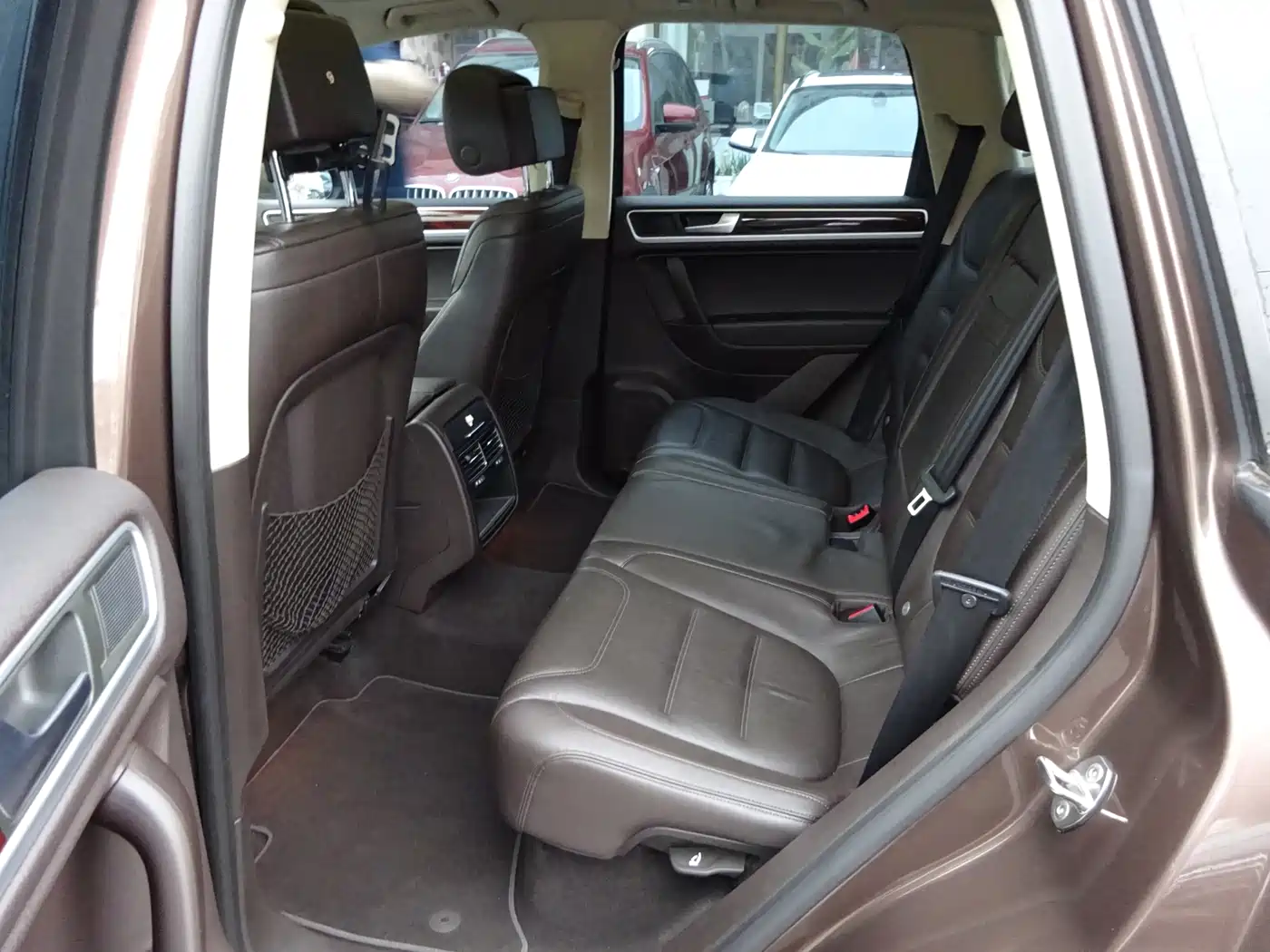 Volkswagen Touareg 2011 3.0TSI Standard фото 7