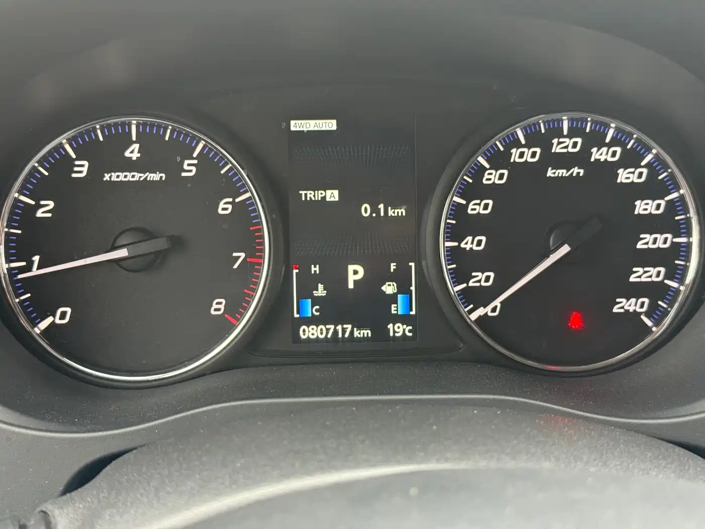 Mitsubishi Outlander (Import) 2014 2.4L 4WD Luxury Value Edition 7-seater фото 33