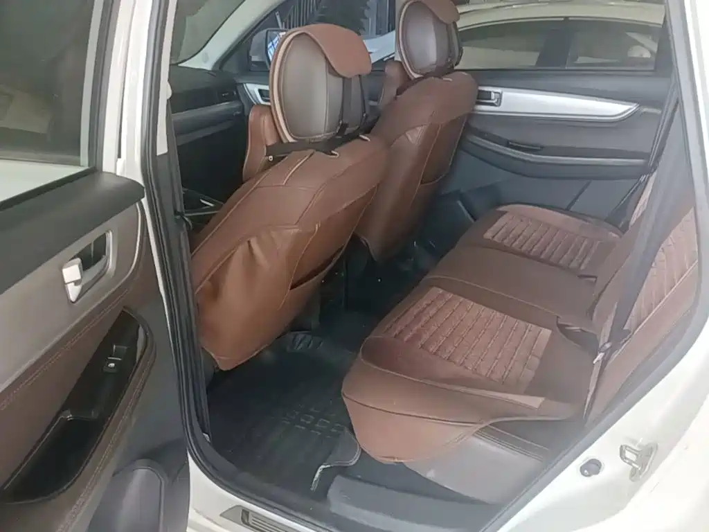 Dongfeng Fengxing Jingyi X5 2018 2017 Joy Series 1.5T CVT Smart Connect