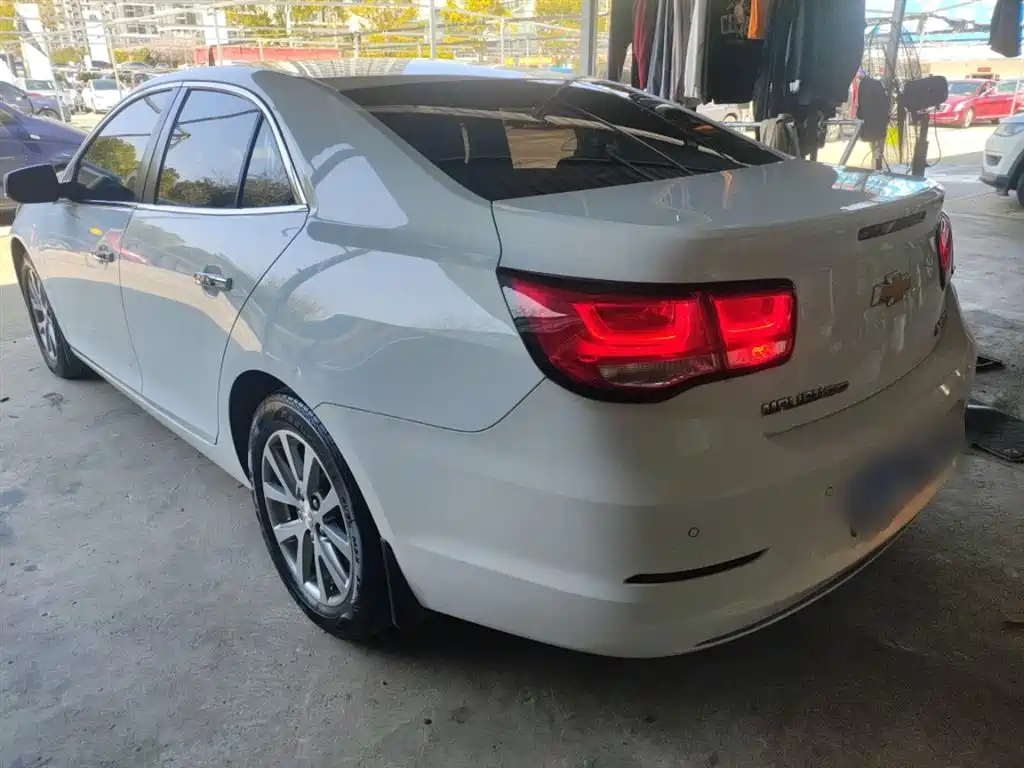 Chevrolet Malibu 2017 1.5T Automatic Luxury Edition фото 5