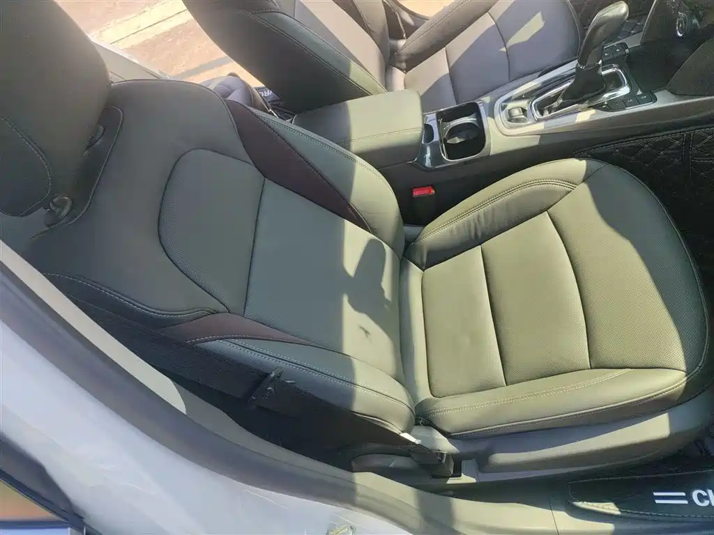 Chevrolet Malibu 2017 1.5T Automatic Luxury Edition фото 25