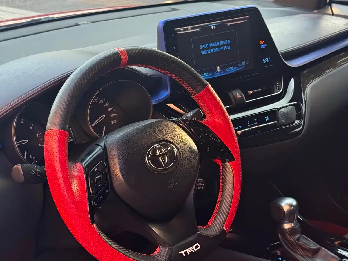 Toyota C-HR 2018 2018 2.0L Leading Edition China V