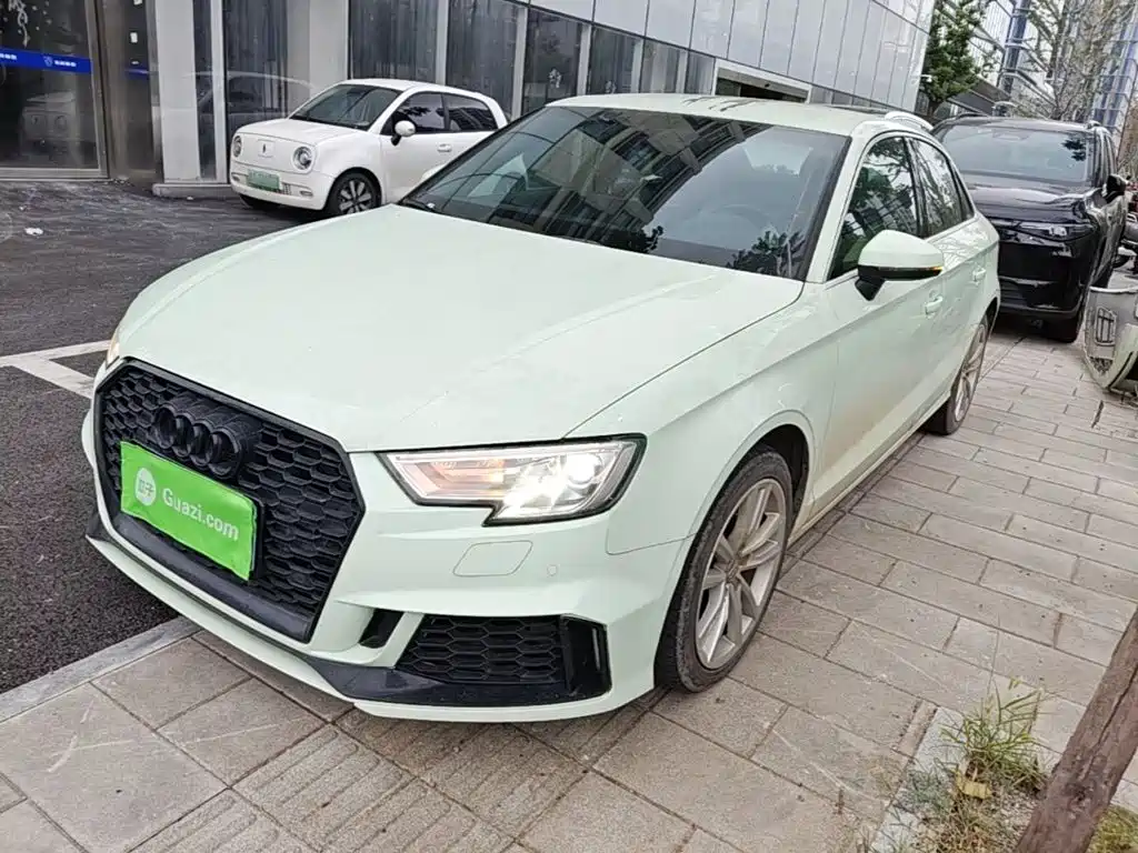 Фото 2 - Audi A3