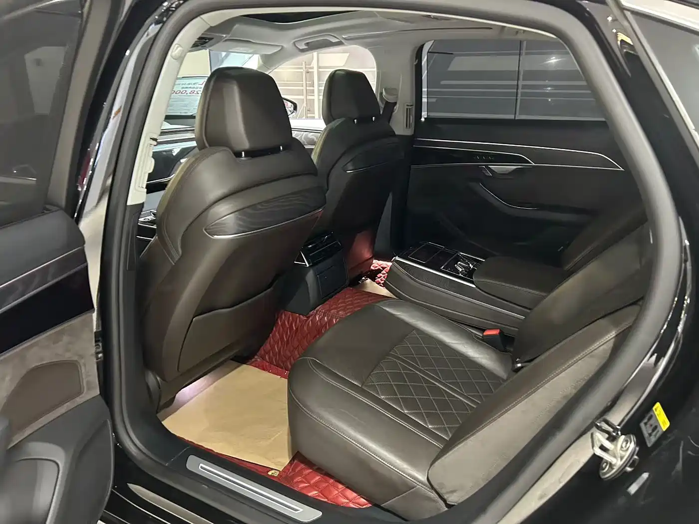 Audi A8 2022 A8L 50 TFSI quattro Comfort Collector's Edition фото 7