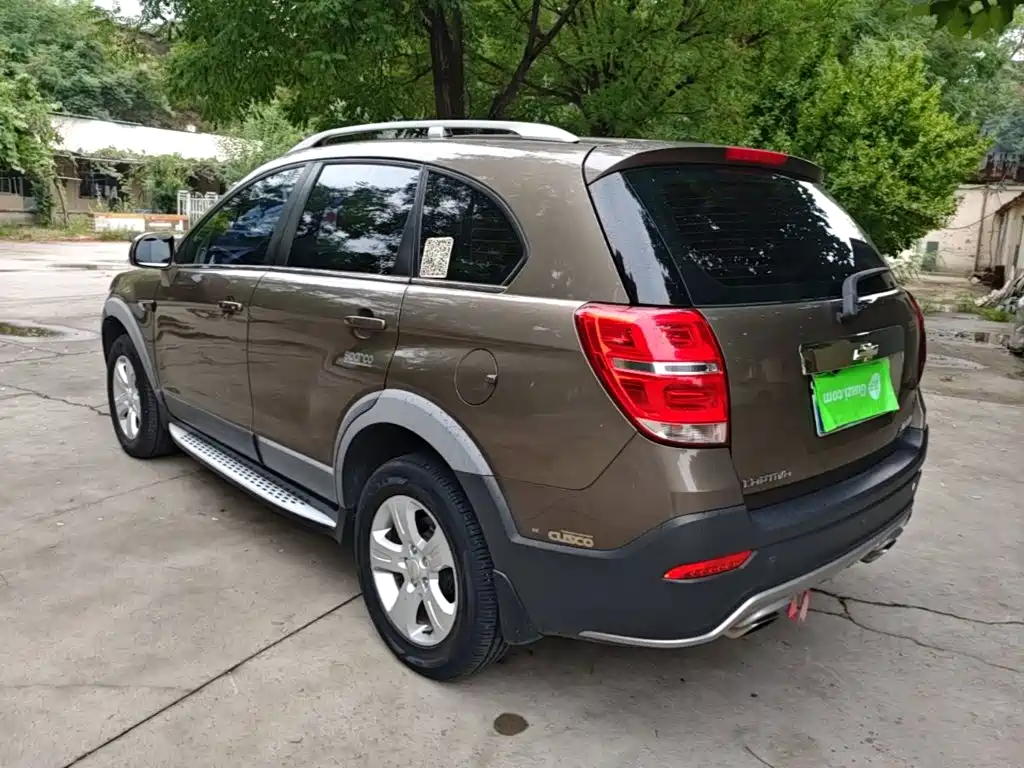 Chevrolet Captiva 2016 2015 2.4L 2WD Urban Edition 5-seater