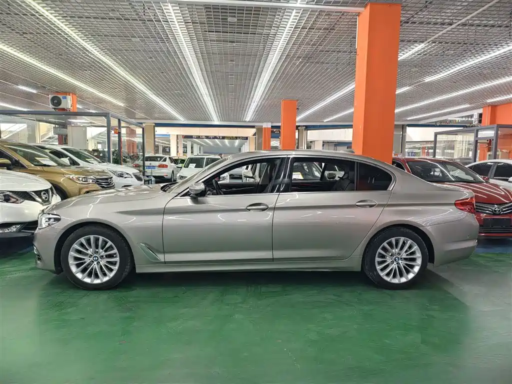 BMW 5 Series 2020 525Li Luxury Package фото 22
