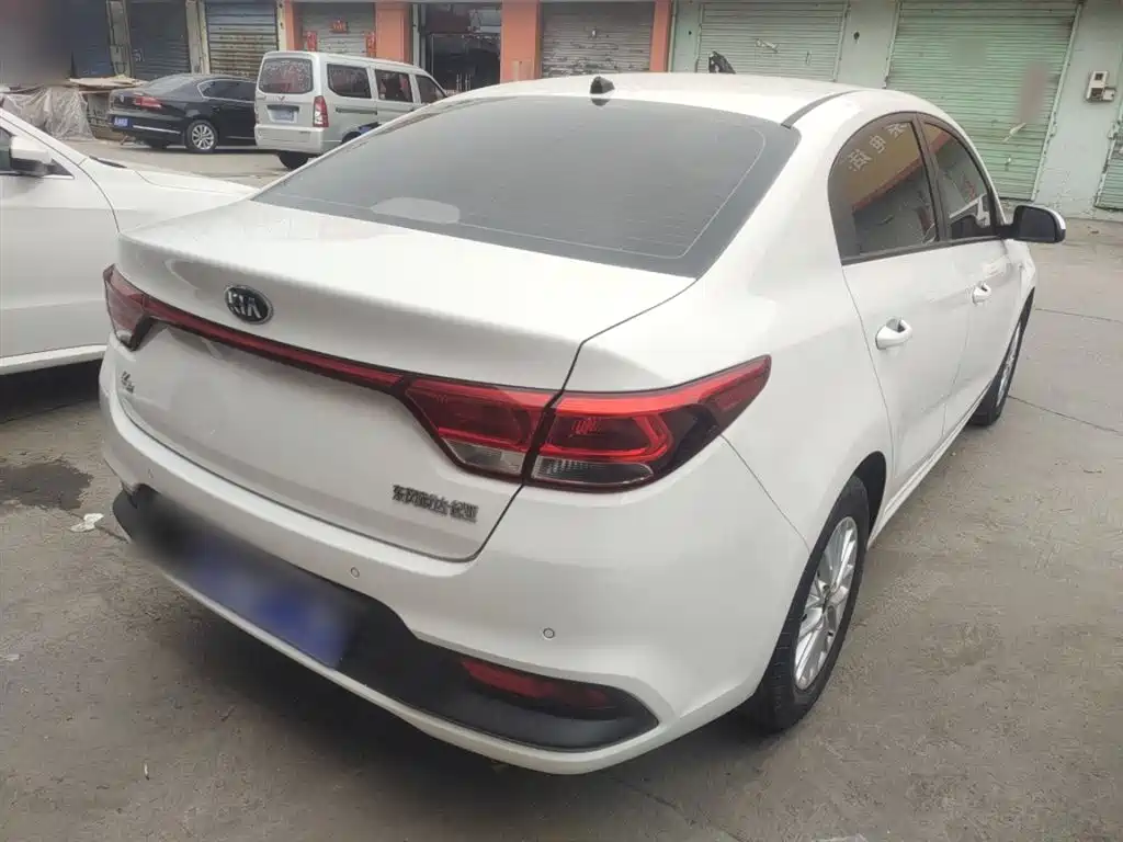Kia K2 2017 Sedan 1.4L MT 15th Anniversary Special Edition GLS фото 5