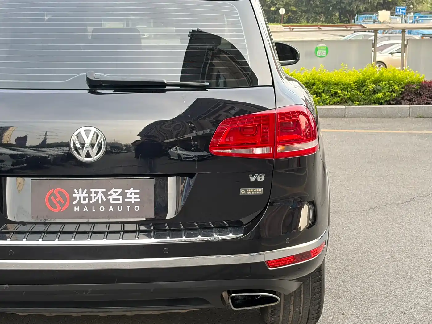 VOLKSWAGEN TOUAREG