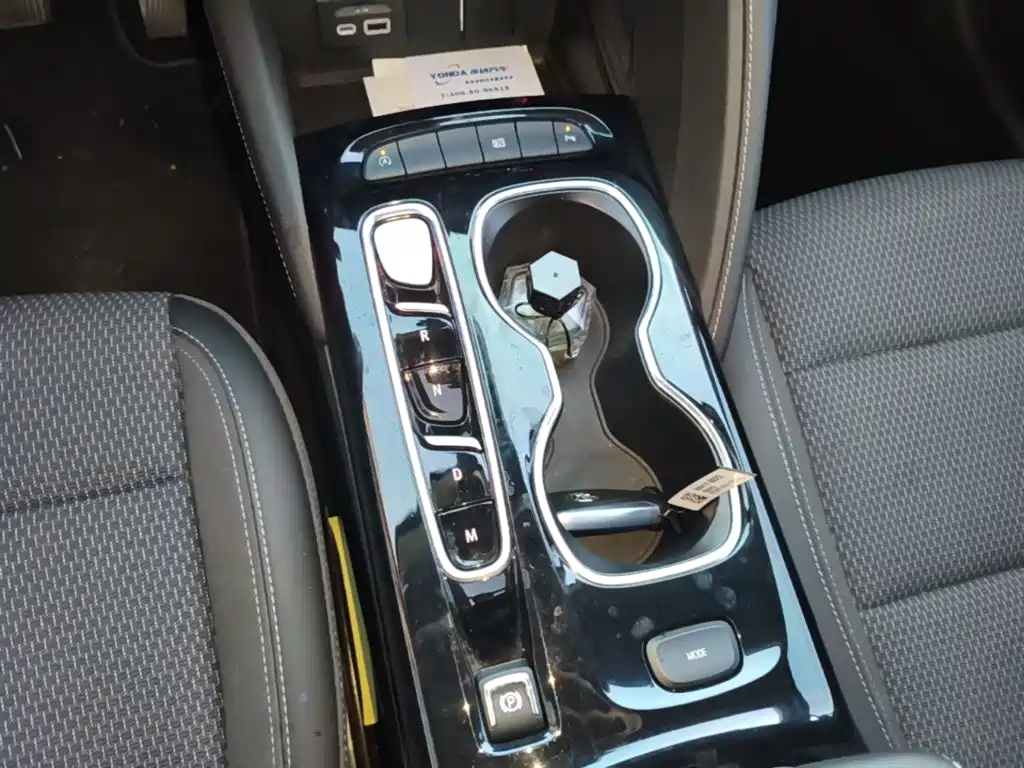 Фото 14 - Buick Envision Plus