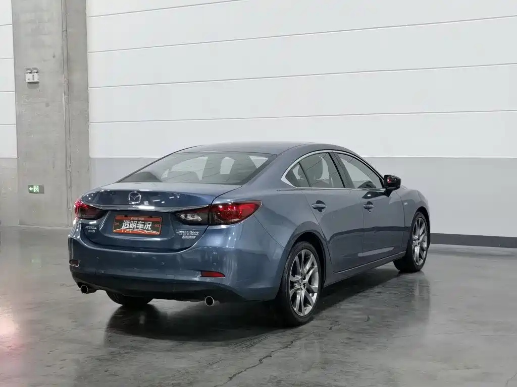Photo 2 - Mazda Atenza