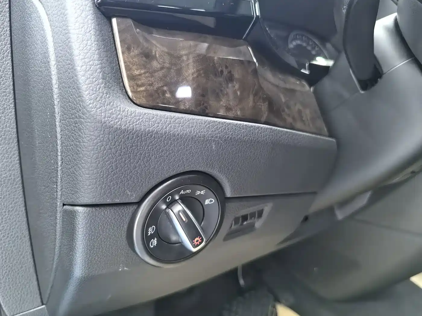 Volkswagen Multivan 2019 2019 2.0TSI 4WD Premium 7-seater