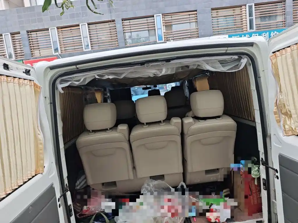 Dongfeng Yufeng Yufeng 2020 2020 2.3T Economy Logistics Vehicle Short Wheelbase Low Roof 5-9 Seats WP2.3