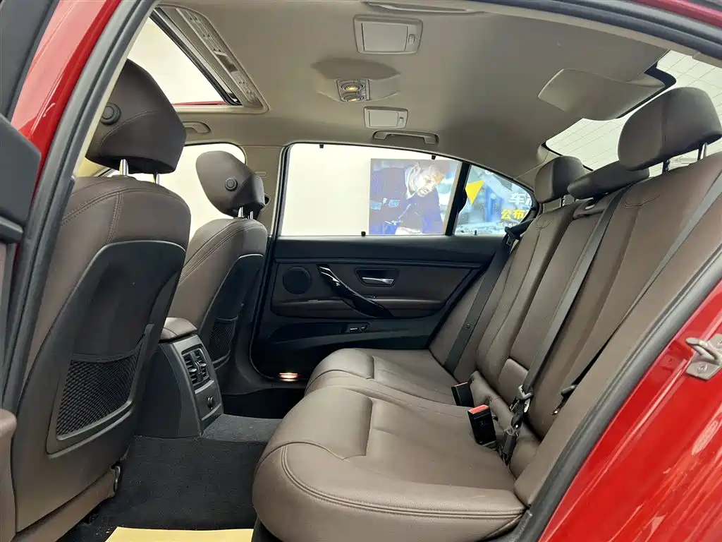BMW 3 Series 2018 320Li Fashion Style фото 20