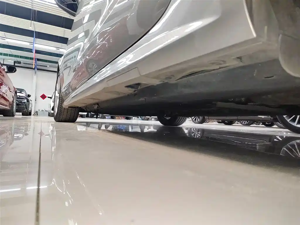 Audi A6L 2018 Model 35 TFSI Collector's Edition фото 22