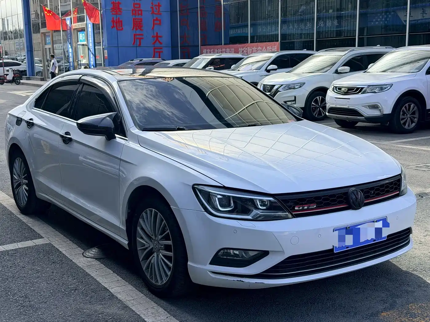 Volkswagen Lamando 2016 2015 280TSI DSG Luxury