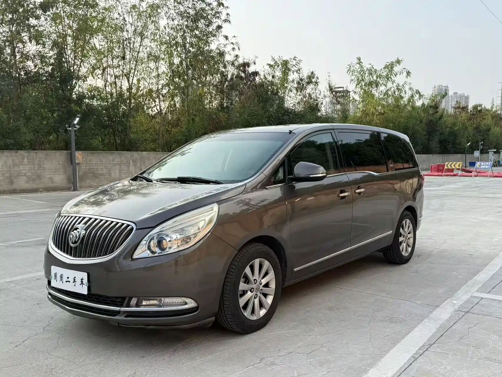 Фото 1 - Buick GL8