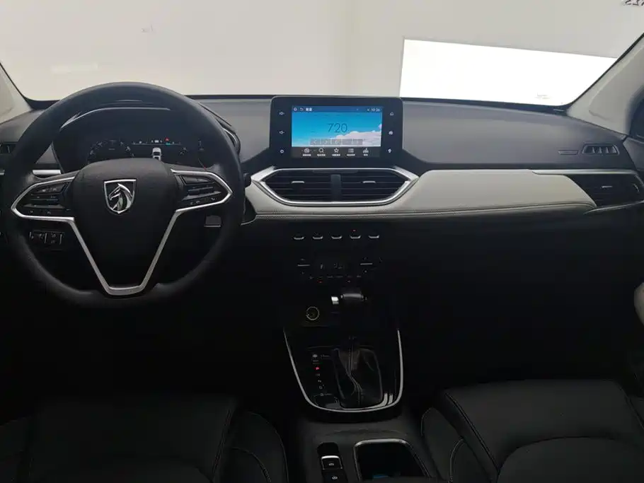 Baojun 530 2019 2019 1.5T CVT Premium China V