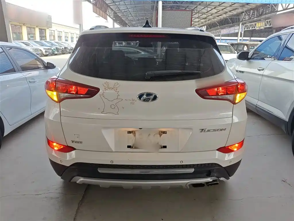 Hyundai Tucson 2015 1.6T Dual Clutch 2WD Smart фото 4