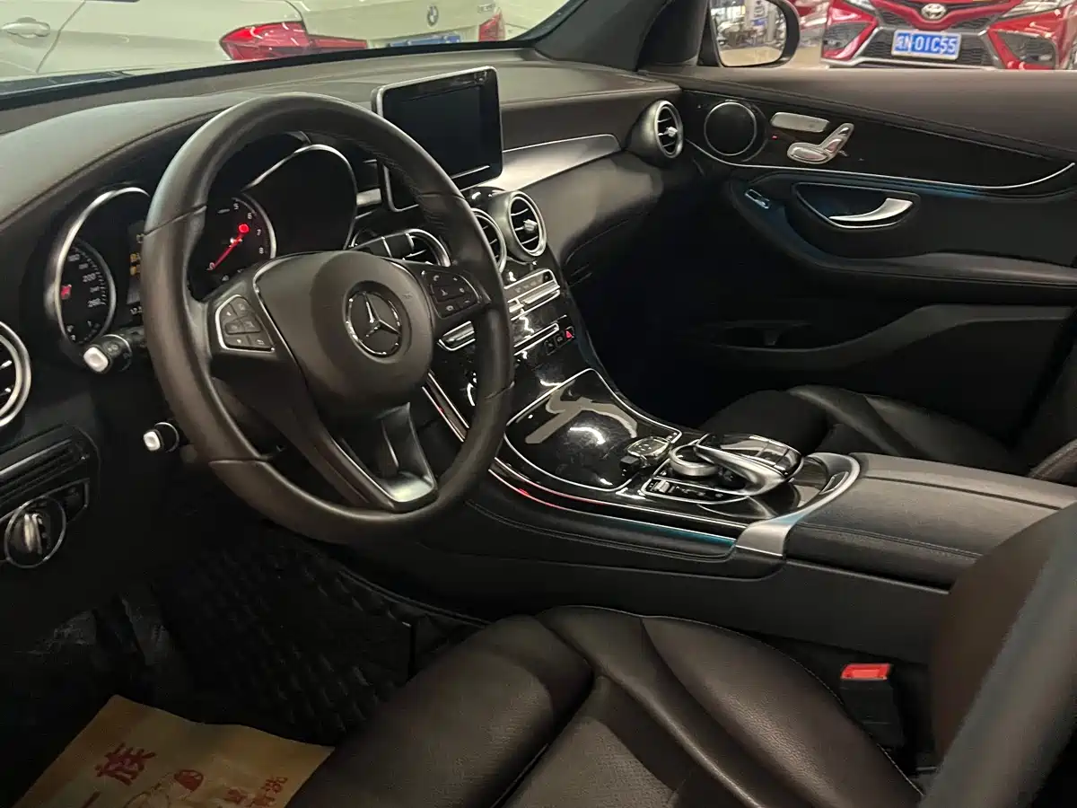Mercedes-Benz GLC 2019 GLC 260 4MATIC Dynamic фото 7