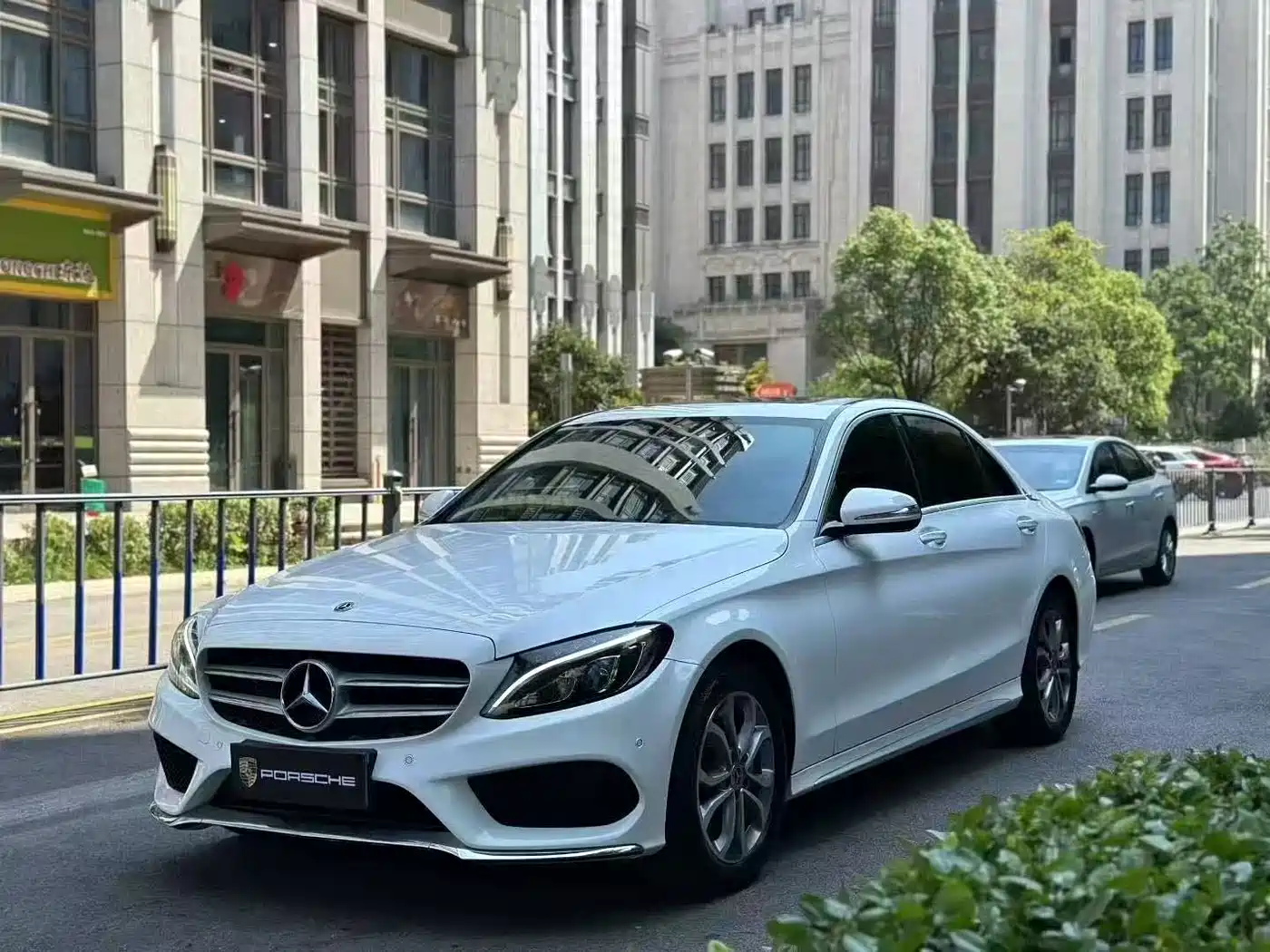 Mercedes-Benz C-Class 2016 C 200 L