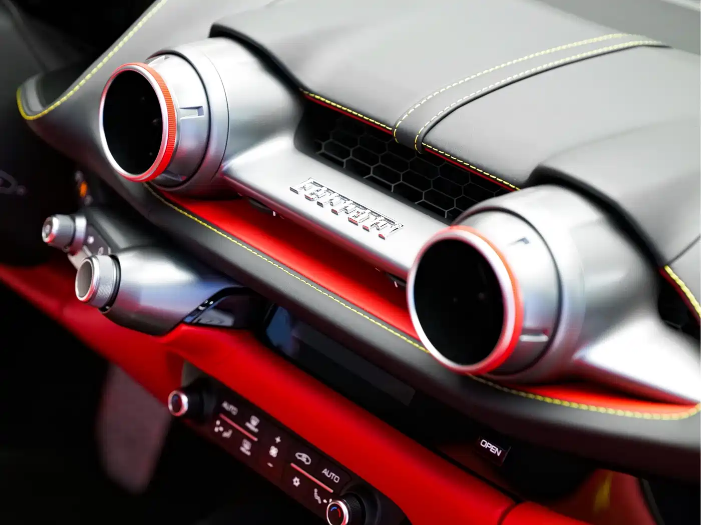 Ferrari 812 2022 2020 6.5L GTS