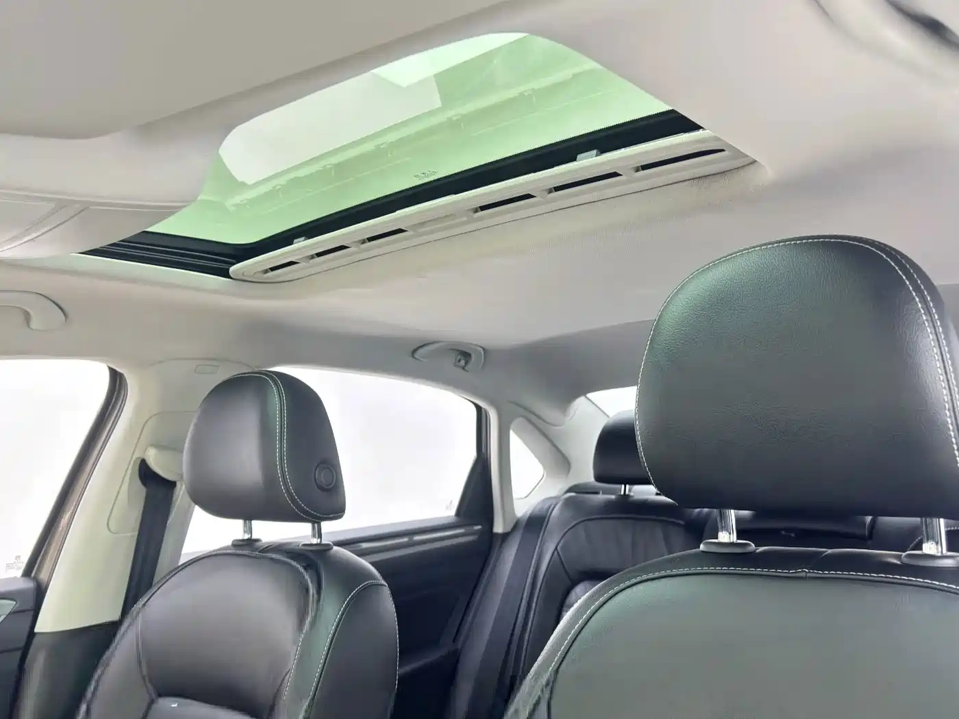 Фото 6 - Volkswagen Passat