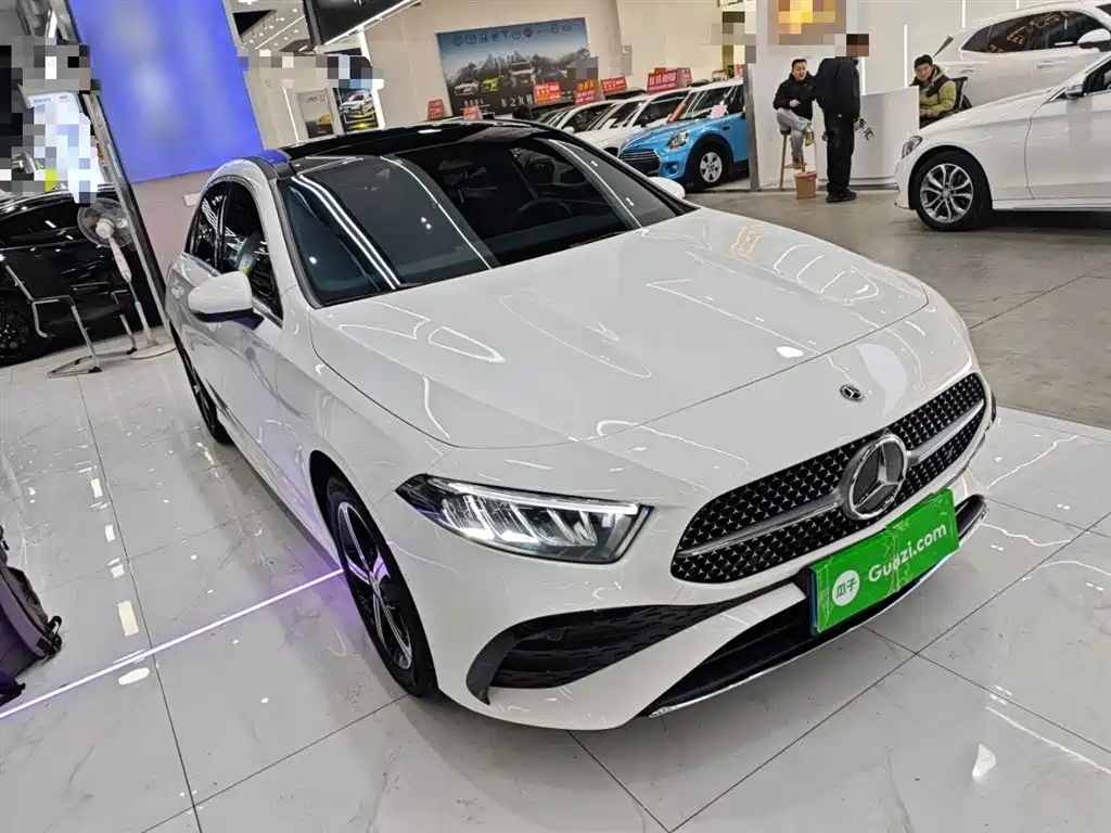 Mercedes-Benz A-Class 2024 A 200 L Fashion Edition фото 4