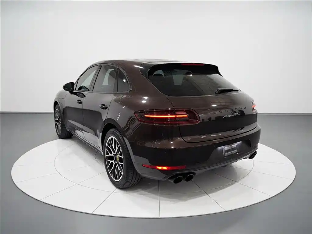 Porsche Macan 2017 Macan GTS 3.0T фото 23