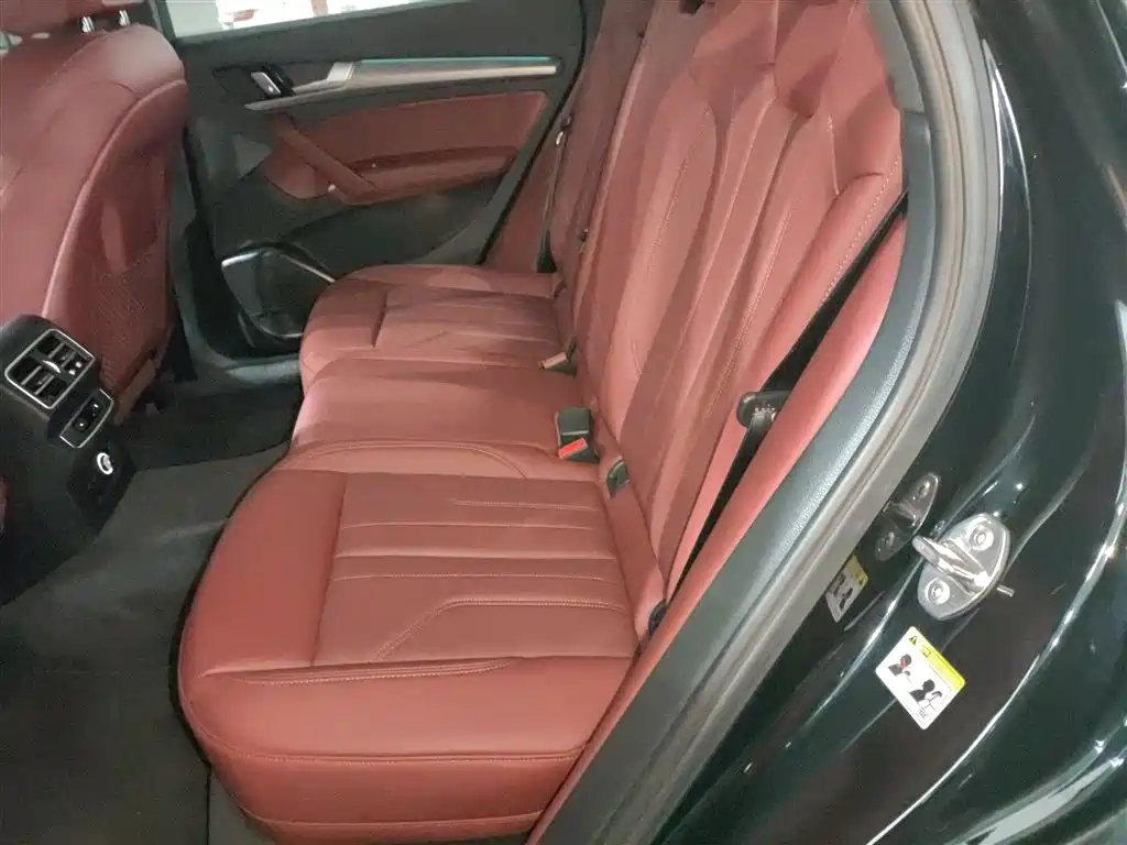 Audi Q5L 2025 40 TFSI Luxury Dynamic фото 17