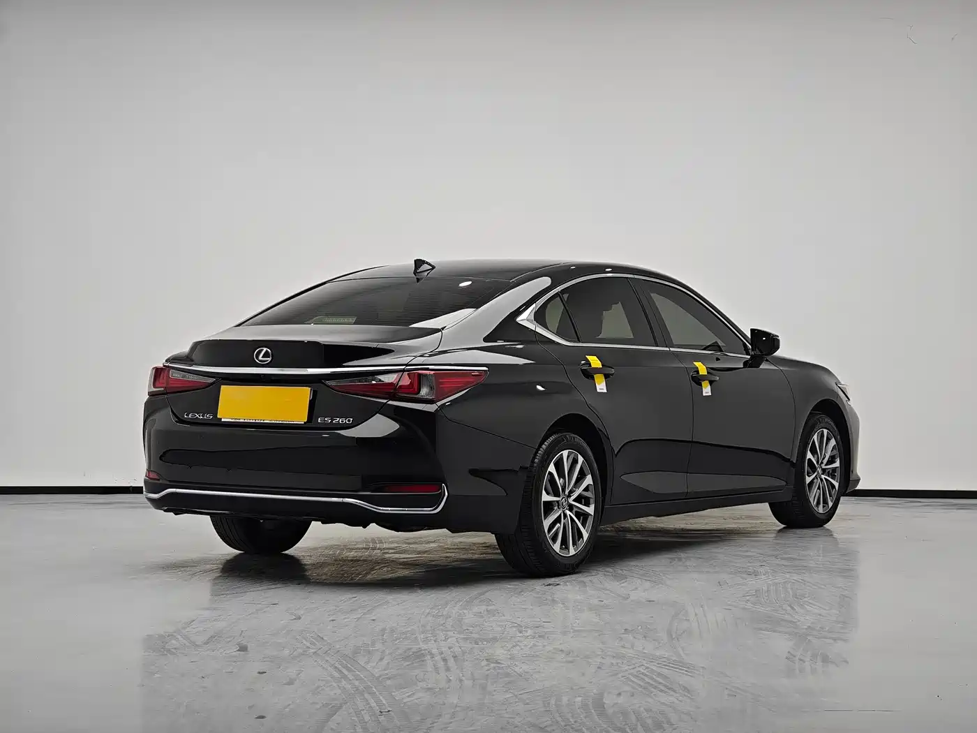 Lexus ES 2022 200 Excellence Edition фото 6