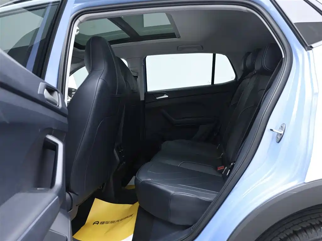 Volkswagen Tharu 2025 New Edge 300TSI Enjoyment Edition фото 13